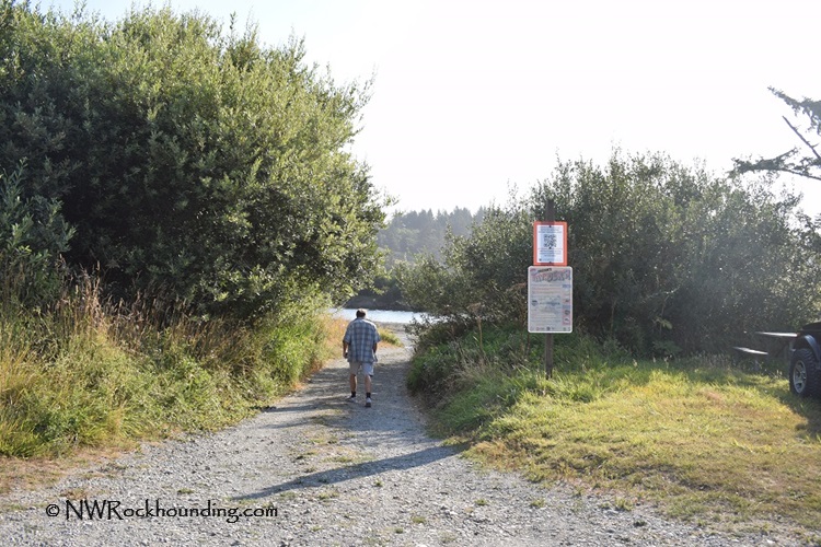 Sixes River Rockhounding Oregon River Rock Collecting Cape Blanco Sixes River